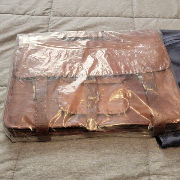 NEW Komal Brown Passion Leather Messenger Bag, New with Tags/Bag - Picture 3 of 4